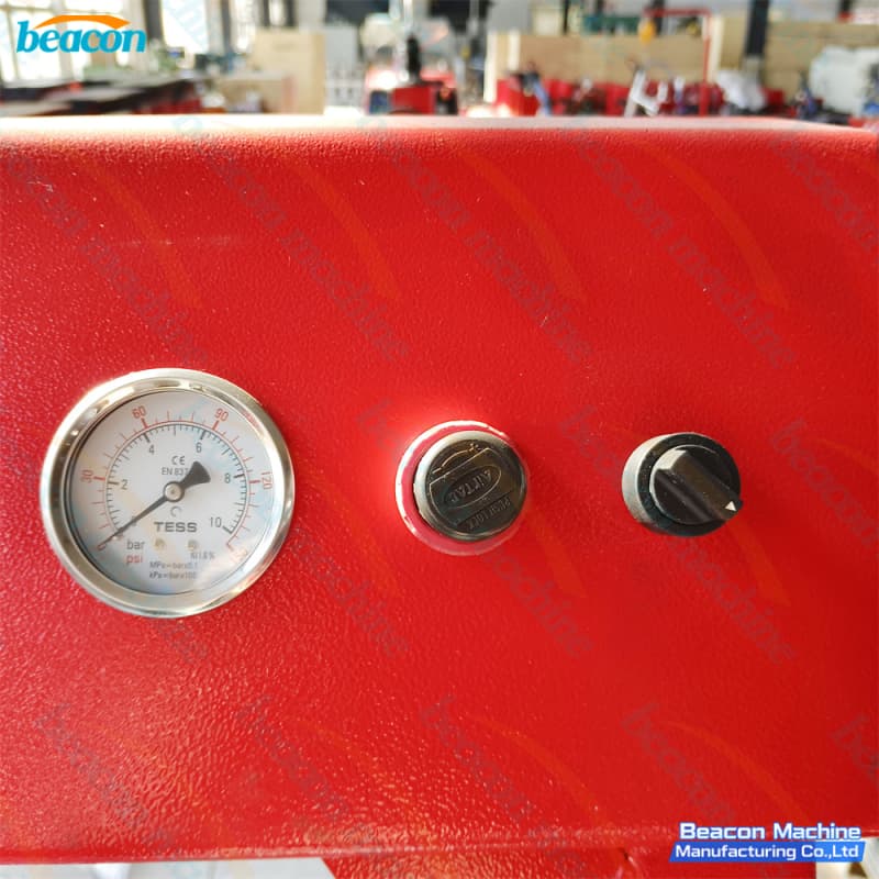 Pressure Gauge