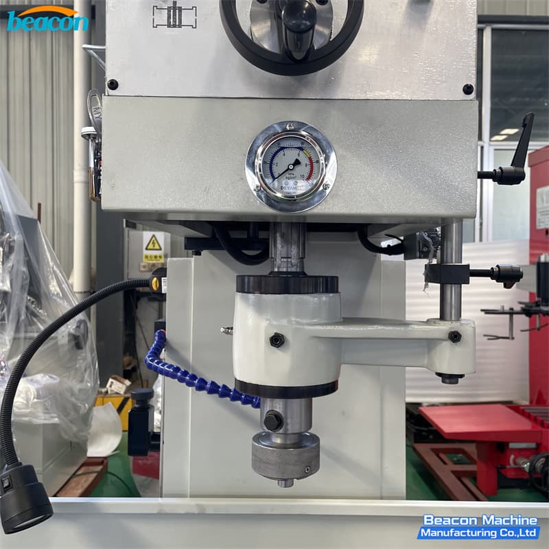 Adjustable speed lever for automatic engine cylinder honing equipment